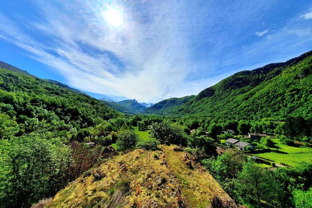 Maison Au Coeur Des Pyrenees Perles-et-Castelet Buitenkant foto